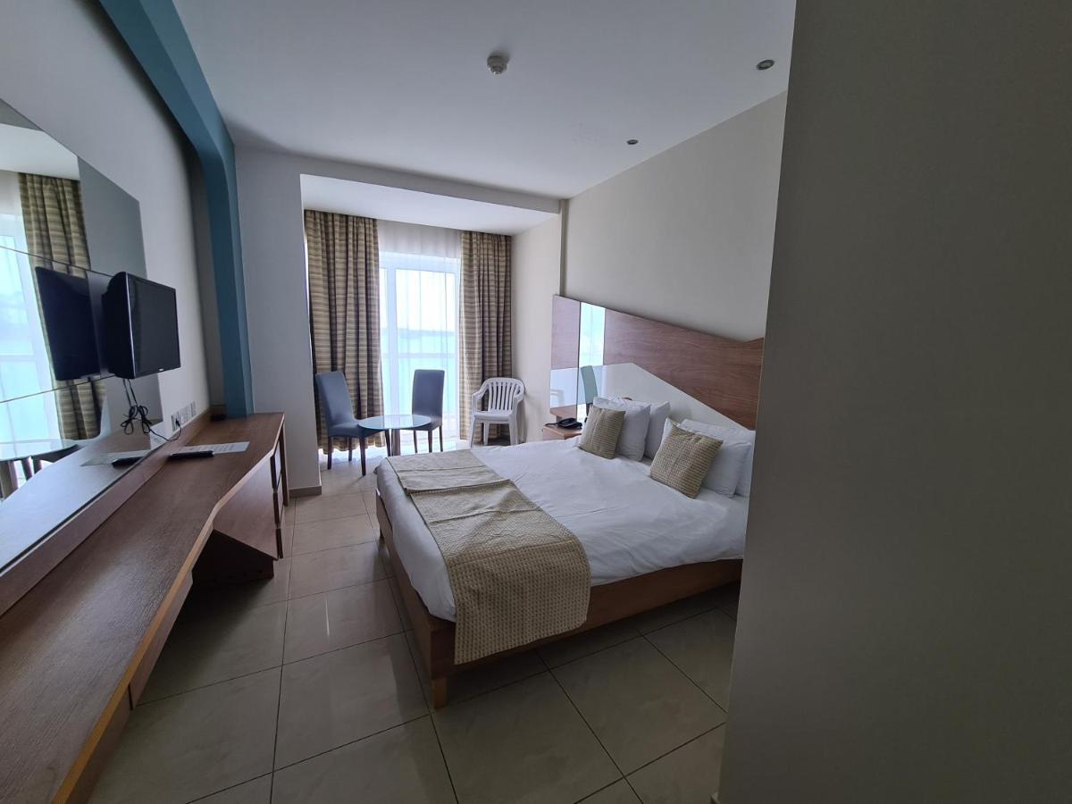 Water'S Edge Hotel Birżebbuġa Exteriér fotografie