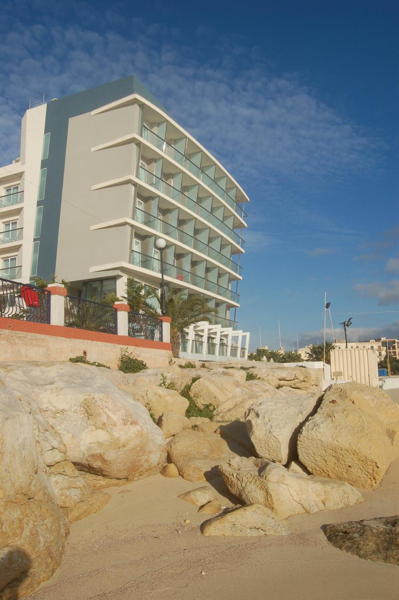Water'S Edge Hotel Birżebbuġa Exteriér fotografie