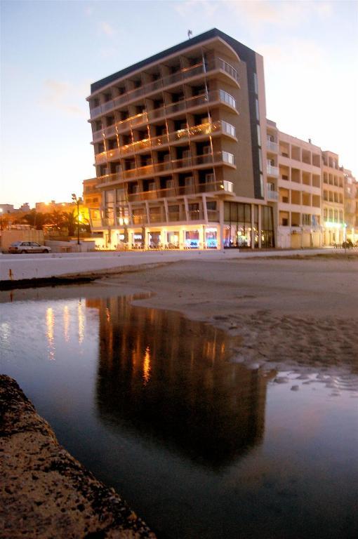 Water'S Edge Hotel Birżebbuġa Exteriér fotografie