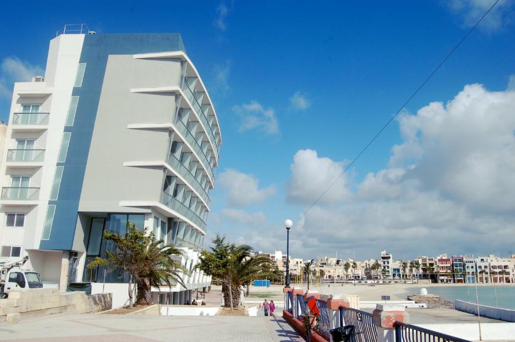 Water'S Edge Hotel Birżebbuġa Exteriér fotografie