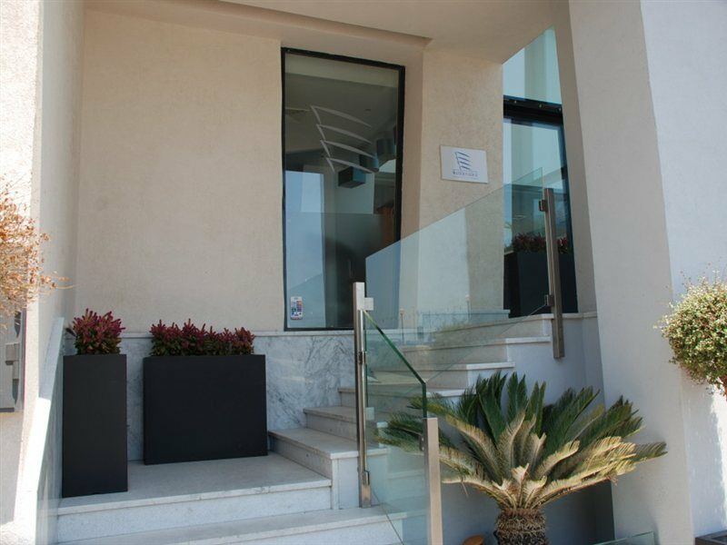 Water'S Edge Hotel Birżebbuġa Exteriér fotografie